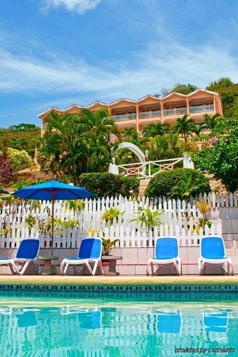Flamboyant Hotel & Villas St. George's 外观 照片