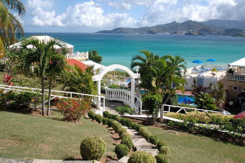 Flamboyant Hotel & Villas St. George's 外观 照片