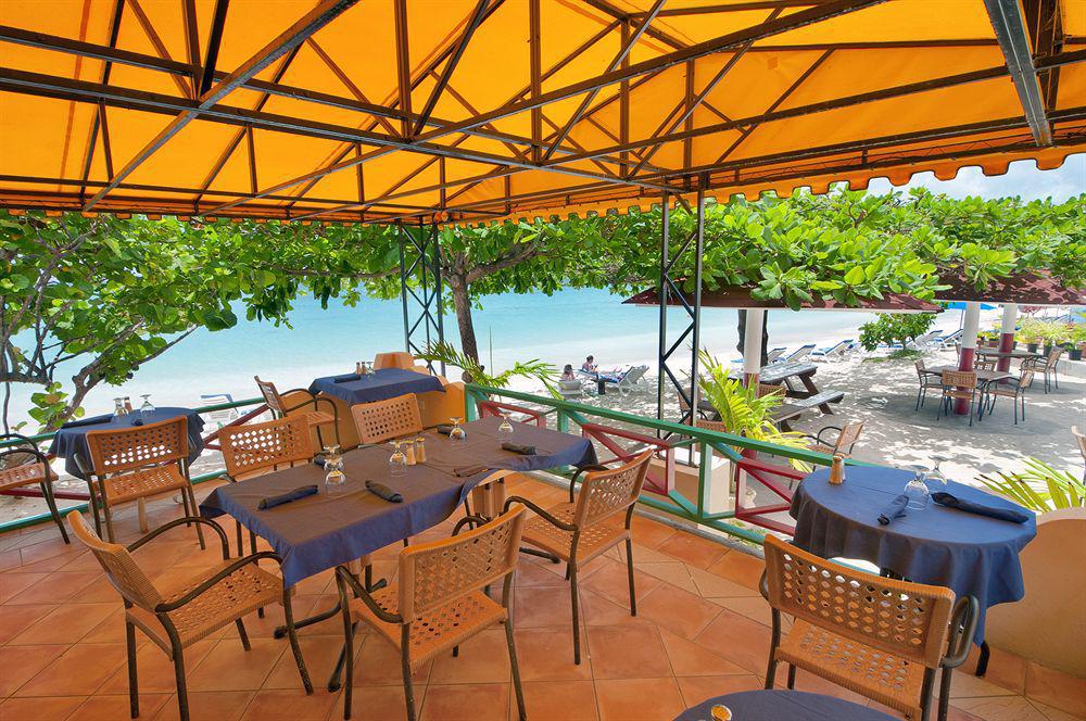 Flamboyant Hotel & Villas St. George's 外观 照片